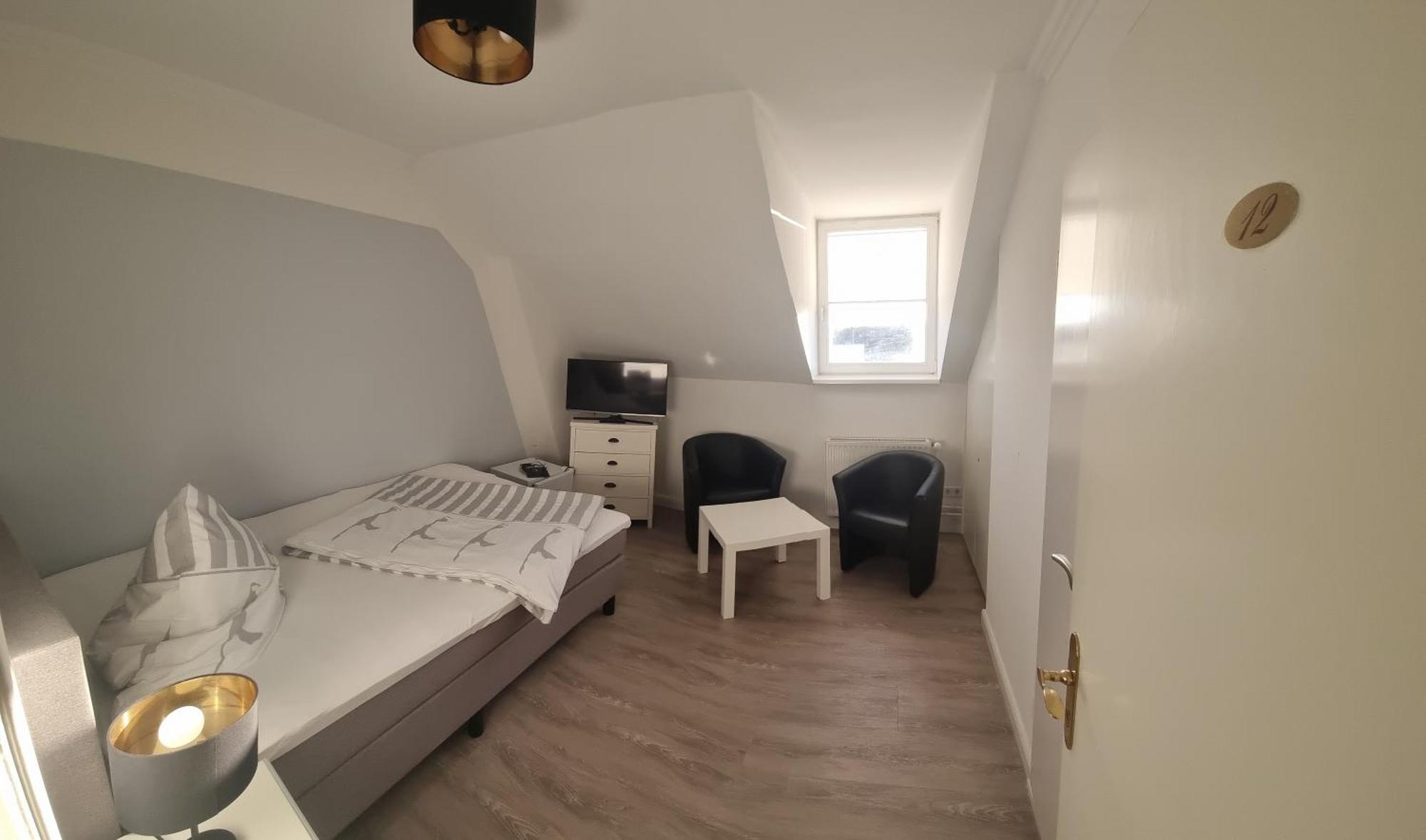Hotel-Cafe-Lindow Wenningstedt-Braderup Eksteriør bilde